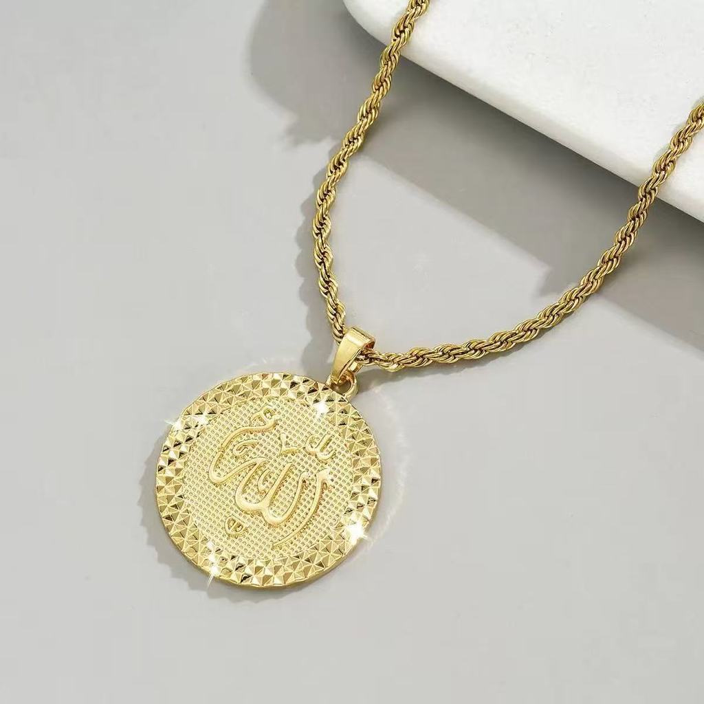 /Retro Niche ไทเทเนียมเหล็กชุบ 18K Gold สร้อยคอรูปไข่ผู้ชายผู้หญิงสวมใส่สแตนเลสจี้ของขวัญ 7.224 DFD