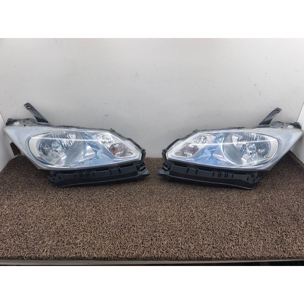Honda Freed GB3 2008-2016 Xenon HID ไฟหน้าคู่ OEM JDM ใช้ Fair | ลําป่วนซ่อน
