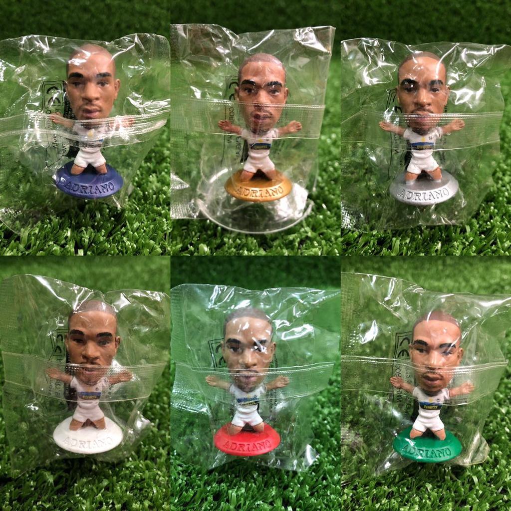 MicroStars International Milan Adriano Football Doll ตุ๊กตาโมเดลรูปดาว (กระเป๋าเดิม)
