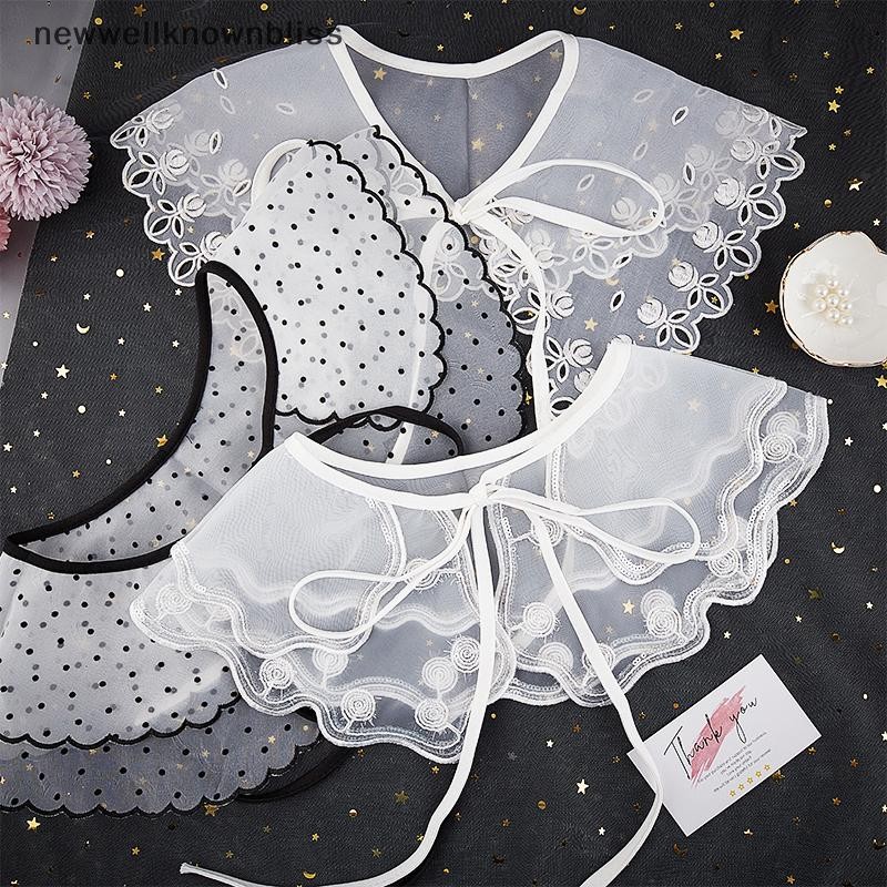 เสื้อลูกไม้ปลอมสำหรับผู้หญิง ดีไซน์ไหล่เท็จและปกเมฆ พร้อมสร้อยคอนำออกได้ CCD