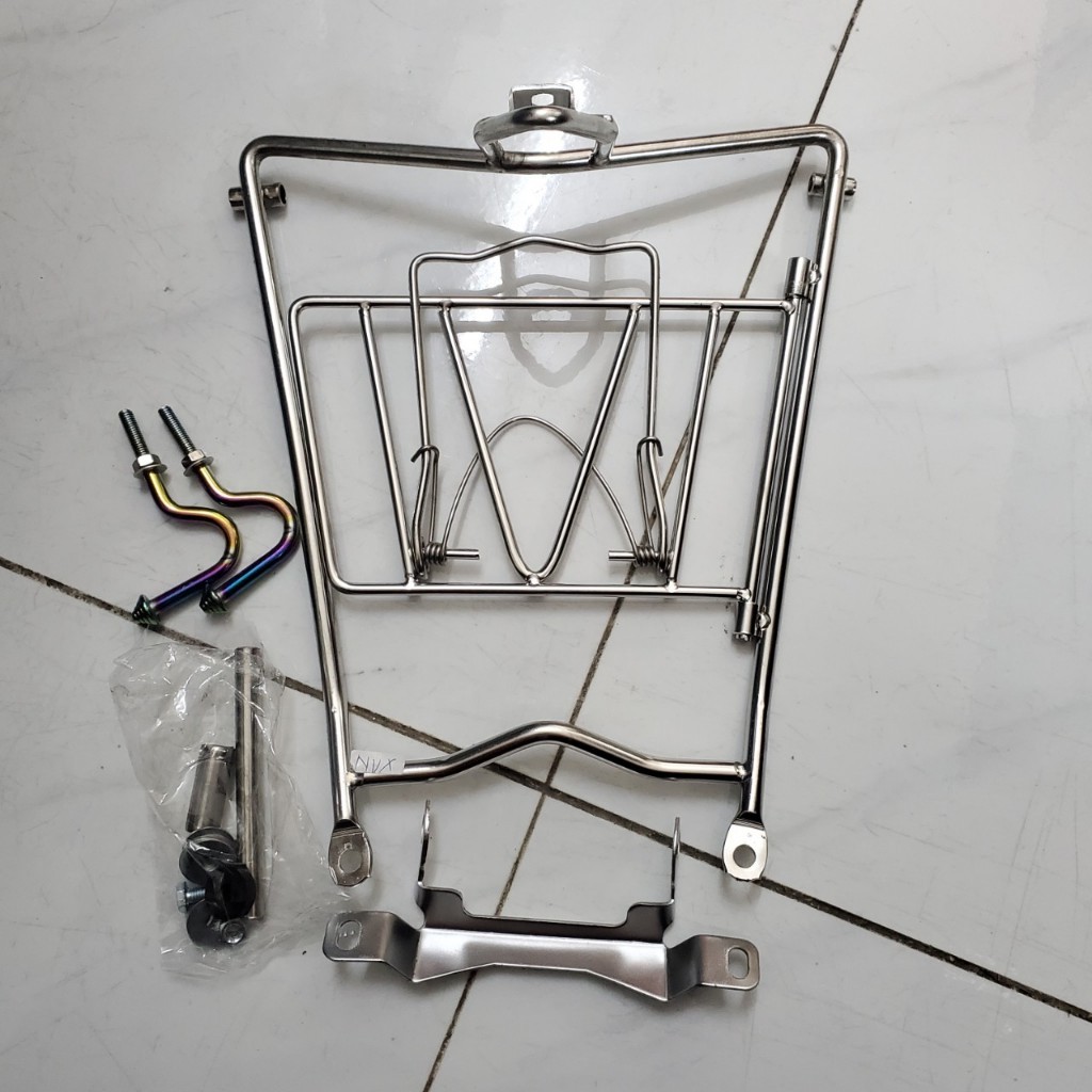 10 LY สแตนเลส MIDDLE BAGA INSTALLED NVX 155 รวมพร้อมตะขอ 2 ลิตร (MS09) (SKY3)
