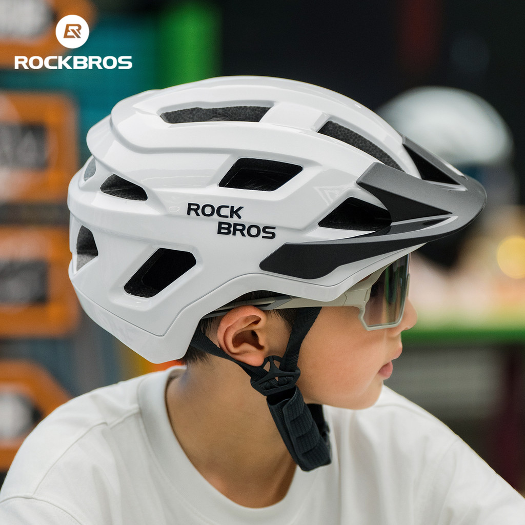 ROCKBROS หมวกกันน็อกสำหรับเด็ก ออกแบบมาเพื่อลดแรงกระแทก ต้านเชื้อแบคทีเรีย และระบายอากาศ มีขนาดเหมาะสำหรับเด็ก