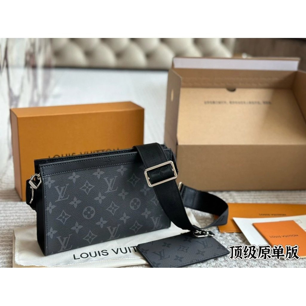 Lv Two-in-One Toiletry Bag Shoulder Messenger Messenger Messenger Mobile Phone Bag 6I3W