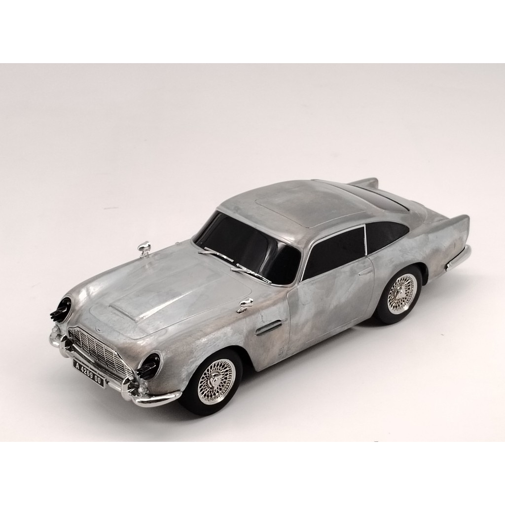 Huimei 1/18 Aston Martin DB5 007 No Paint 238 HM002