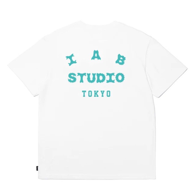 IAB STUDIO TOKYO แฟชั่นเสื้อยืดคอกลมแขนสั้นสำหรับทั้งผู้ชายและผู้หญิง ทำจากผ้าฝ้ายเนื้อดี 100%