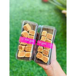 ขนมลูกเต๋าโบราณไส้ถั่วกวนนุ่มละมุน 10ชิ้น (ต10)