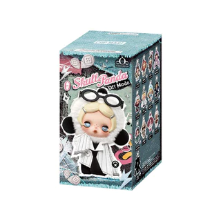 POPMART SKULLPANDA Dant to Want Series ตุ๊กตาจี้ตุ๊กตา Mystery Box ของแท้รุ่นอินเทรนด์เล่น