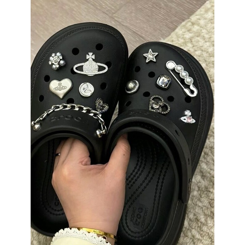 jibbitz jibbitz เกาหลี เหมาะสําหรับรองเท้าหลุมอุปกรณ์เสริมรองเท้าอุปกรณ์ตกแต่งรองเท้าดอกไม้รองเท้าหั
