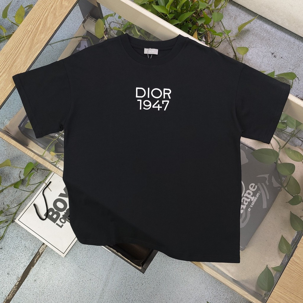 DIOR/DIOR/2026 คลาสสิกรอบคอแขนสั้นเสื้อยืดผู้ชายผู้หญิงสไตล์ 2026 ต้นฤดูใบไม้ผลิสไตล์ใหม่ Slim-Fit C