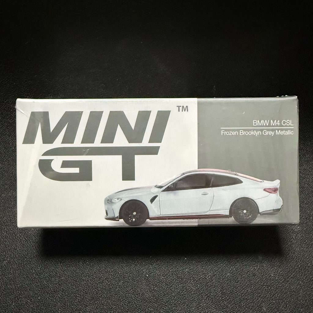 Out of Print MINIGT No. 641 รถสปอร์ต BMW M4 CSL