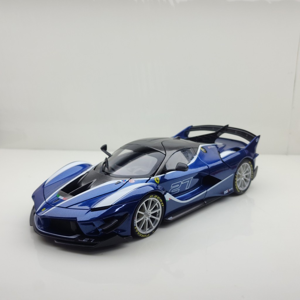 ดีกว่าอเมริกา 1: 18 Ferrari FXXK EVO
