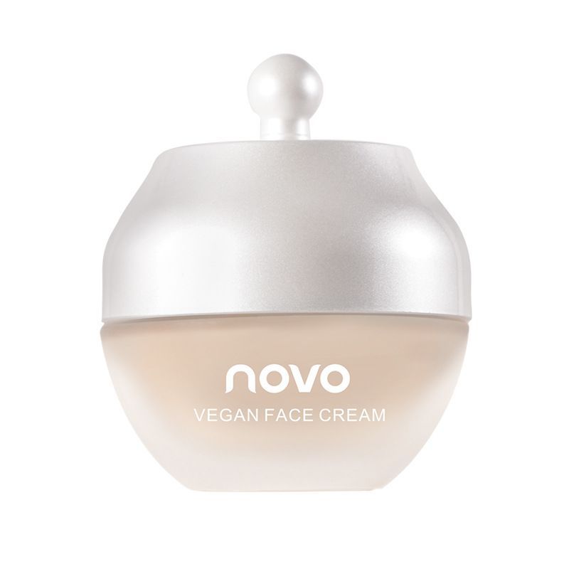 NOVO Rejuvenating Translucent Lazy Face Cream Moisturizing Natural Nude แต่งหน้ากันน้ํา Sweat-Proof 