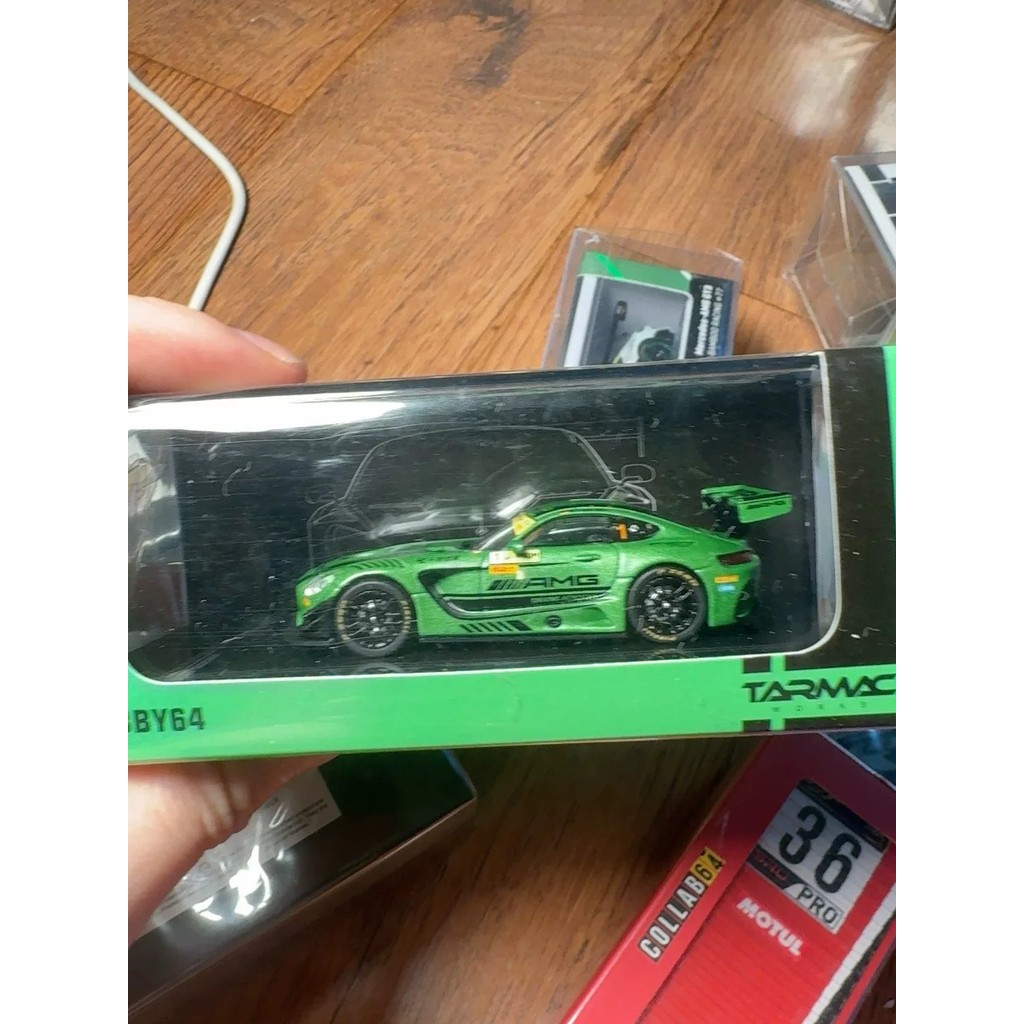 Tarmac Works 1/64 Mercedes-AMG GT3 FIA GT World Cup Macau 2016 Tarmac Works 1/64 Mercedes AMG GT3 FI
