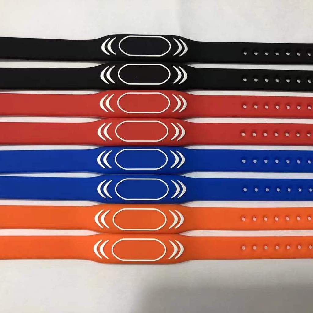 NTAG213 สายรัดข้อมือซิลิโคน NTAG213 สร้อยข้อมือกีฬา NTAG213 สร้อยข้อมือฟิตเนส NFC Label