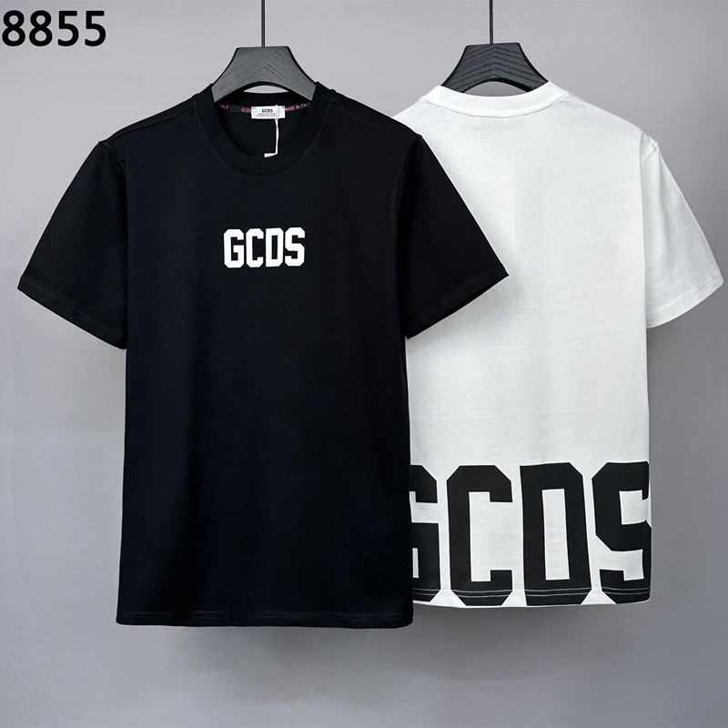 8855 กว้างเล็กน้อยหลวม GCD Letter พิมพ์เสื้อยืดแขนสั้นผู้ชายรอบคอคู่แขนสั้น Bo
