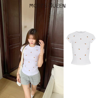 MOSESQUEEN ความเมตตาควีน เสื้อยืดแขนสั้นคอกลมสําหรับผู้หญิงในฤดูร้อนพิมพ์ลายสีขาวเสื้อตัวสั้นน่ารักเข้ารูป #63879