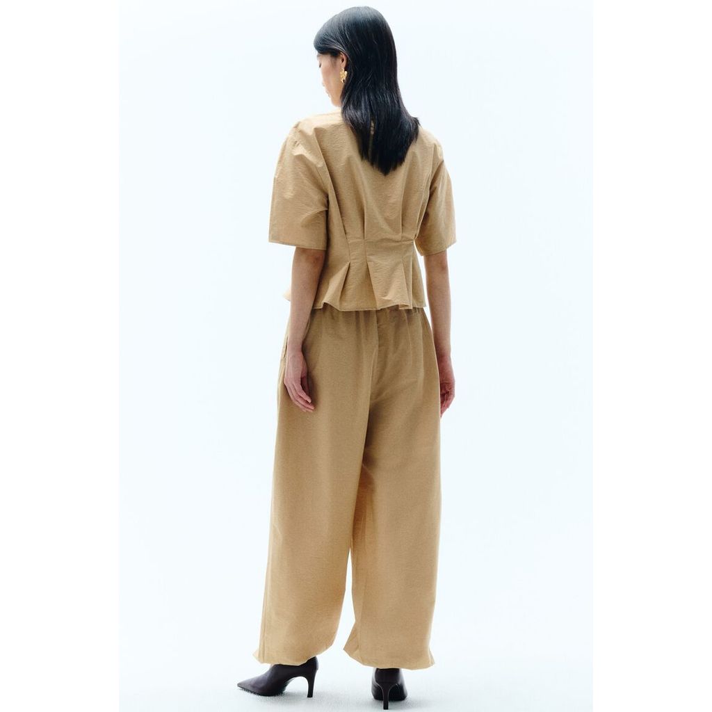 H&M(เอชแอนด์เอ็ม) กางเกงทรงบอลลูนไซส์โอเวอร์ไซส์ Women Oversized balloon trousers 1322348_1