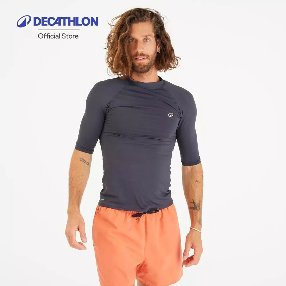 Decathlon Men’S Short Sleeve UV-Protection T-Shirt - 100 เสื้อโต้คลื่นแขนสั้นป้องกันยูวีสำหรับผู้ชาย รุ่น 100 - Black