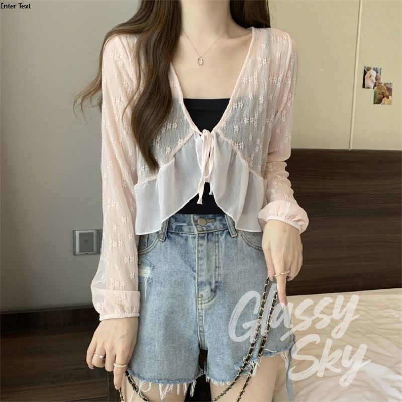 Glassy Sky 💖พร้อมส่ง💖 (95141) -Cเสื้อคลุมถักไหมพรม แขนยาว ผ้าซีทรูลวดลายลูกไม้เบาบาง - รูปที่ 2