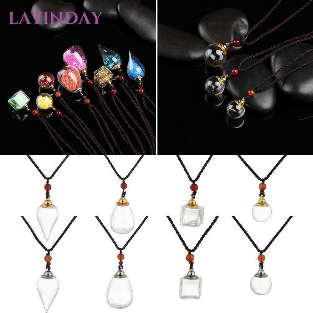 LATINDAY สร้อยคอทรงสี่เหลี่ยมแขวนจี้สําหรับรถยนต์สําหรับผู้หญิงผู้ชายกระจายน้ํามัน Vial