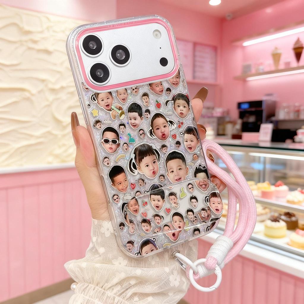 เคสแวววาวลายหน้าเด็กเต็มหน้า ขอบเลนส์ชมพู iPhone 17promax 17pro 16plus 15 14 13pro 11pro QNIMDSF35