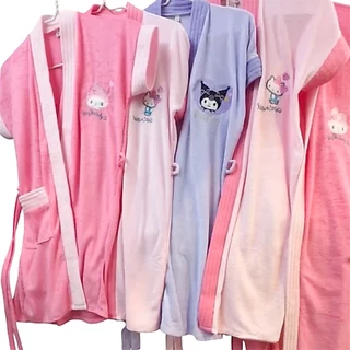 ชุดคลุมอาบน้ำ ชุดคลุมว่ายน้ำ ลายปักคิตตี้ ของเด็ก/ผู้ใหญ่ สีชมพู-บานเย็น สินค้าขายดี