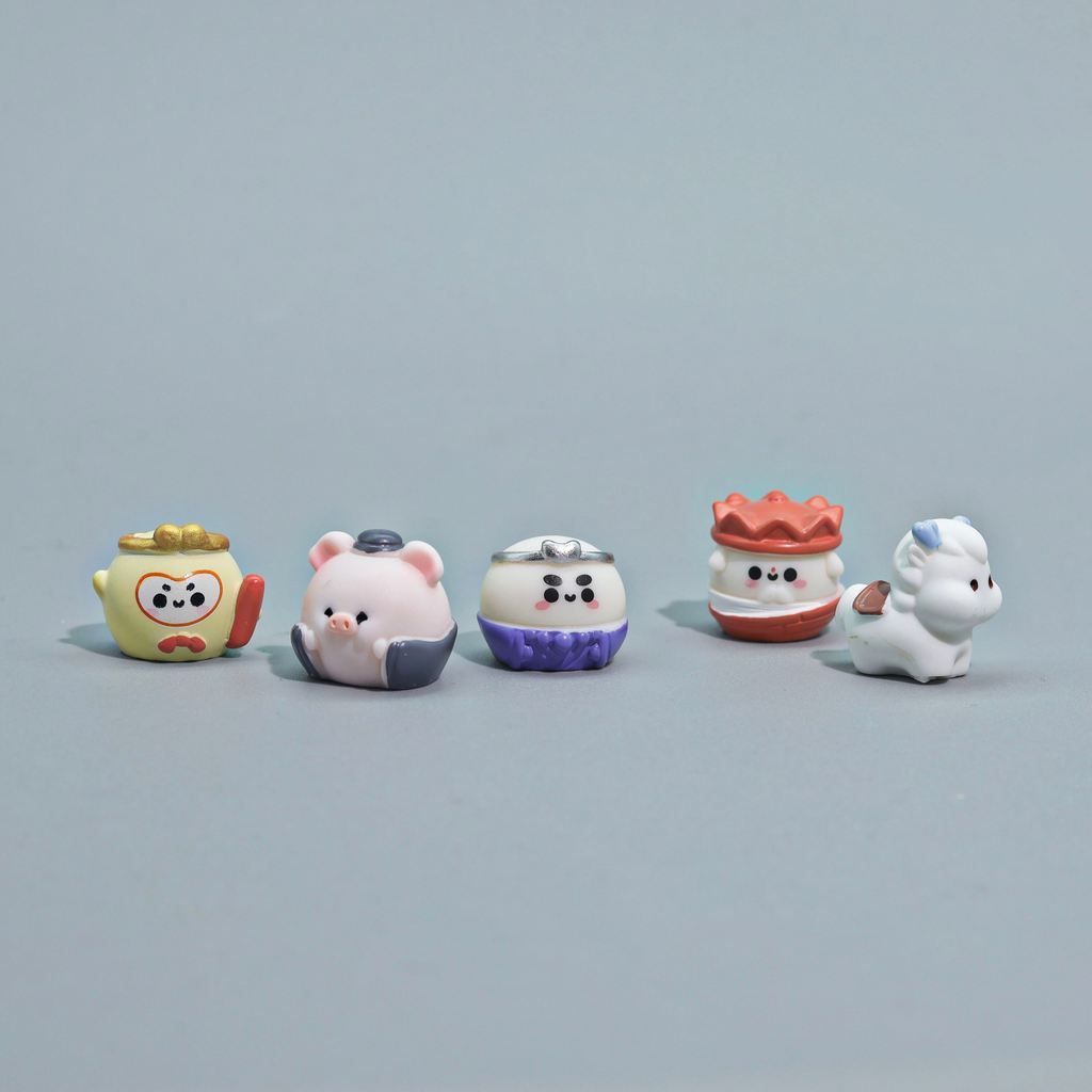 5 ชิ้นรุ่น Q Monkey King Mini เครื่องประดับรถ Office Desktop Decor ตุ๊กตา