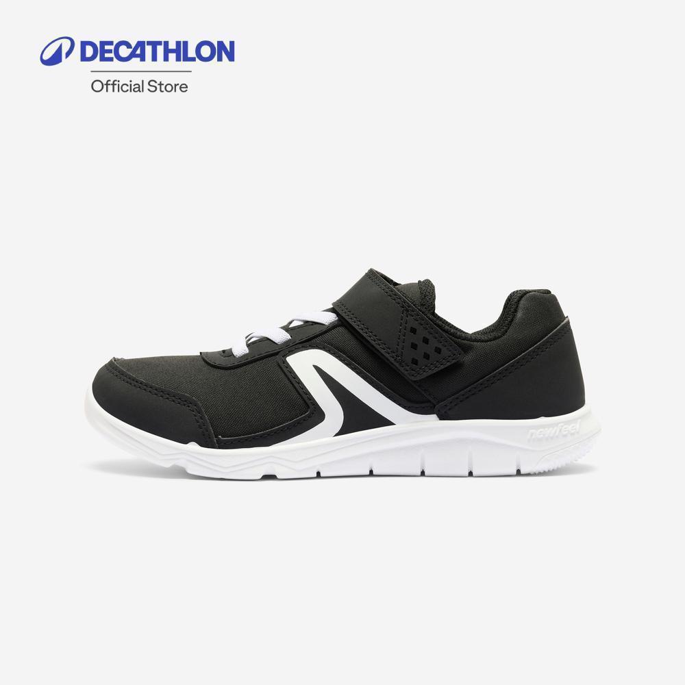 Decathlon Kids' Shoes Black & White Pw100 รองเท้าเด็กสำหรับใส่เดิน รุ่น Pw 100 - Black/White