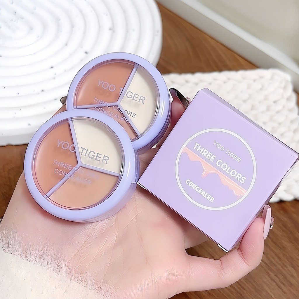 KVK-shop: คอนซีลเลอร์สามสี-คอนซีลเลอร์สามสี ปกปิดรอยสิว รอยคล้ำใต้ตา พร้อมแปรงคอนซีลเลอร์ ใช้แต่งหน้