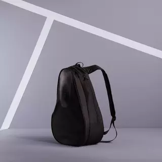 Decathlon 19 L Tennis Backpack S Team เป้สะพายหลังสำหรับใส่ไม้เทนนิสรุ่น 100 Bp - Black