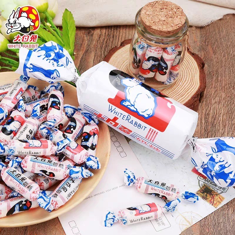 ลูกอมนม รสดั้งเดิม ลูกอมกระต่ายขาว ในตำนาน White Rabbit Candy หวาน หอมนม  เคี้ยวหนึบ 大白兔 39g
