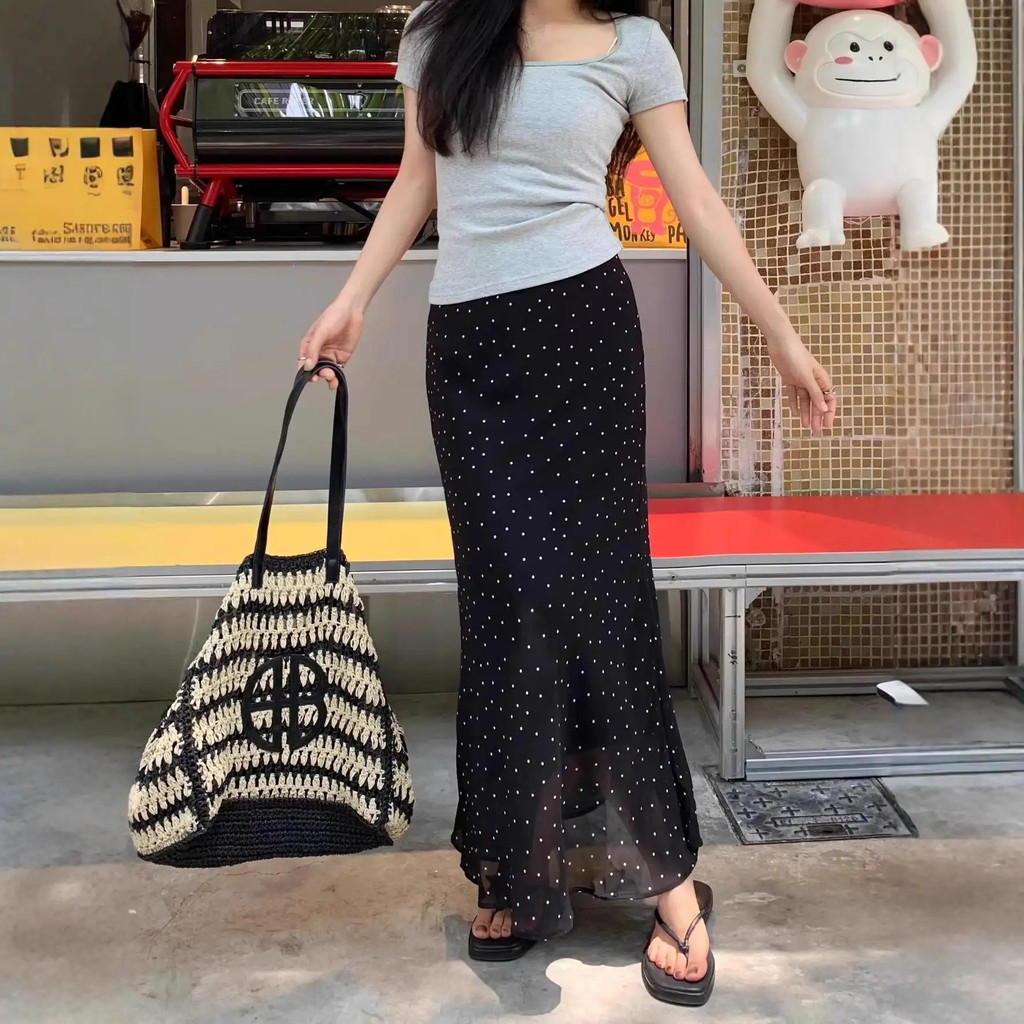 ชุดเดรสหางปลาลายจุด ชุดเดรสทรงเข้ารูประดับพรีเมียมสําหรับผู้หญิง เดรสยาวผ้าชีฟองย้อนยุคสําหรับฤดูร้อน2025