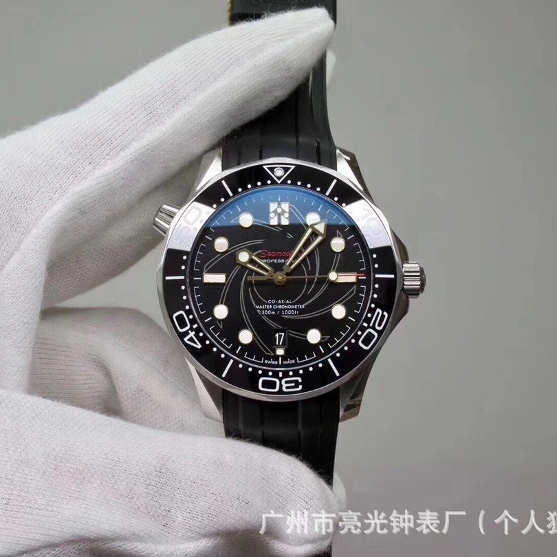 OR Factory VS Factory Seahorse 300 เมตร 007 Queen Secret Messenger James Bond นาฬิกากลไกอัตโนมัติรุ่นคลาสสิก20260719