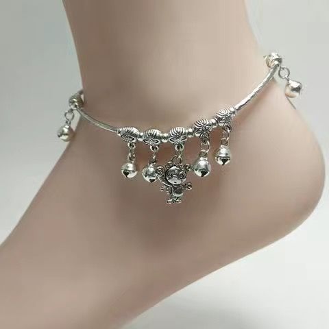 สร้อยข้อเท้าหญิง Silver Bell 12 Zodiac สไตล์ชาติพันธุ์ Retro สร้อยข้อมือเต้นรํา Miao ชาติพันธุ์เครื่องประดับ Niche ล้างทําความสะอาดได้ z7.23