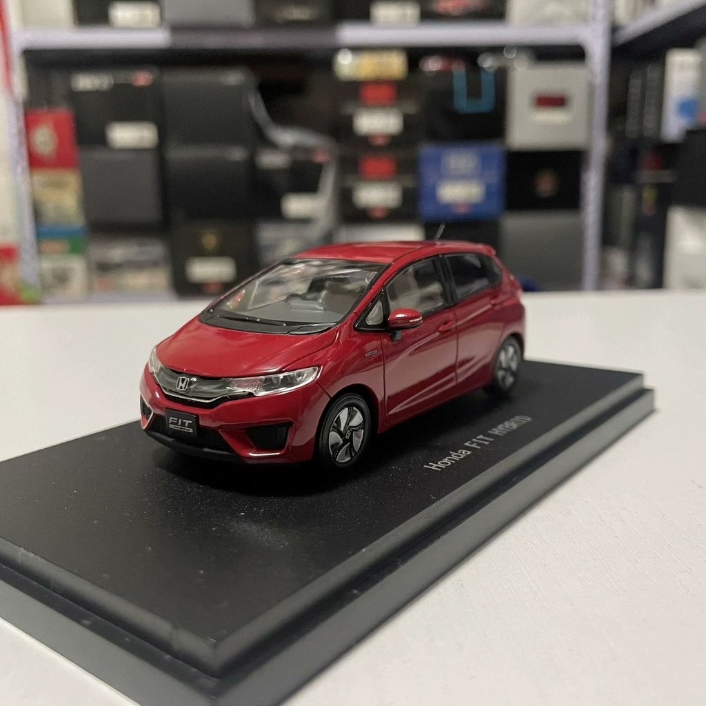 [สต๊อกพร้อมเดี่ยว] EBBRO Honda Honda Fit Fit Fit รุ่นที่ 3 GK Hybrid 1/43 Red Original Envelope