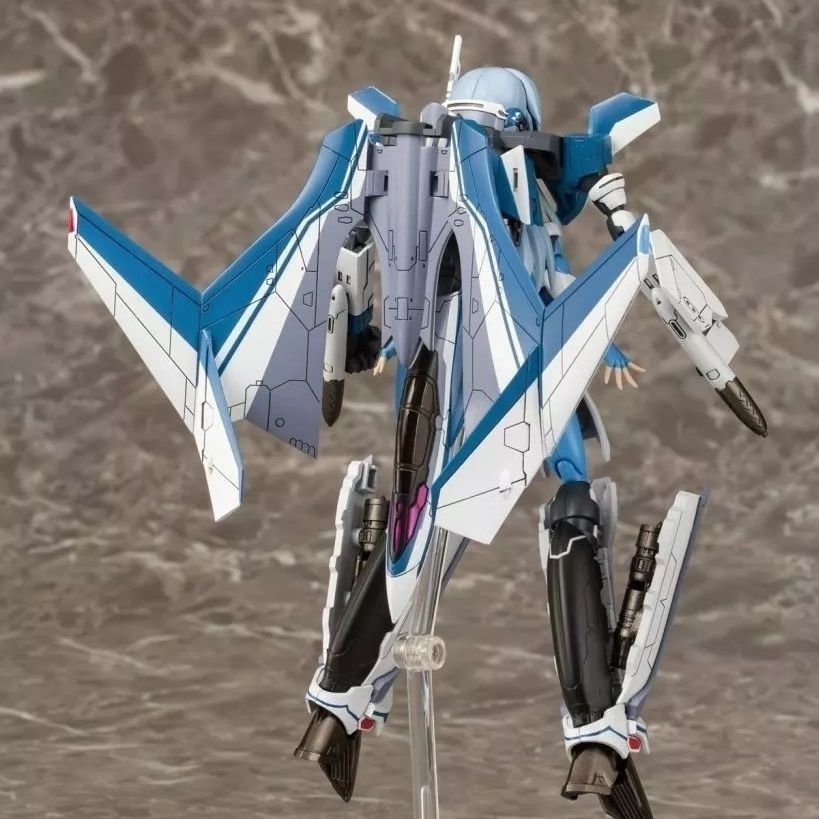 Qingdao Club Macross VFG Machine Girl VF31J Siegfried Assembly Model