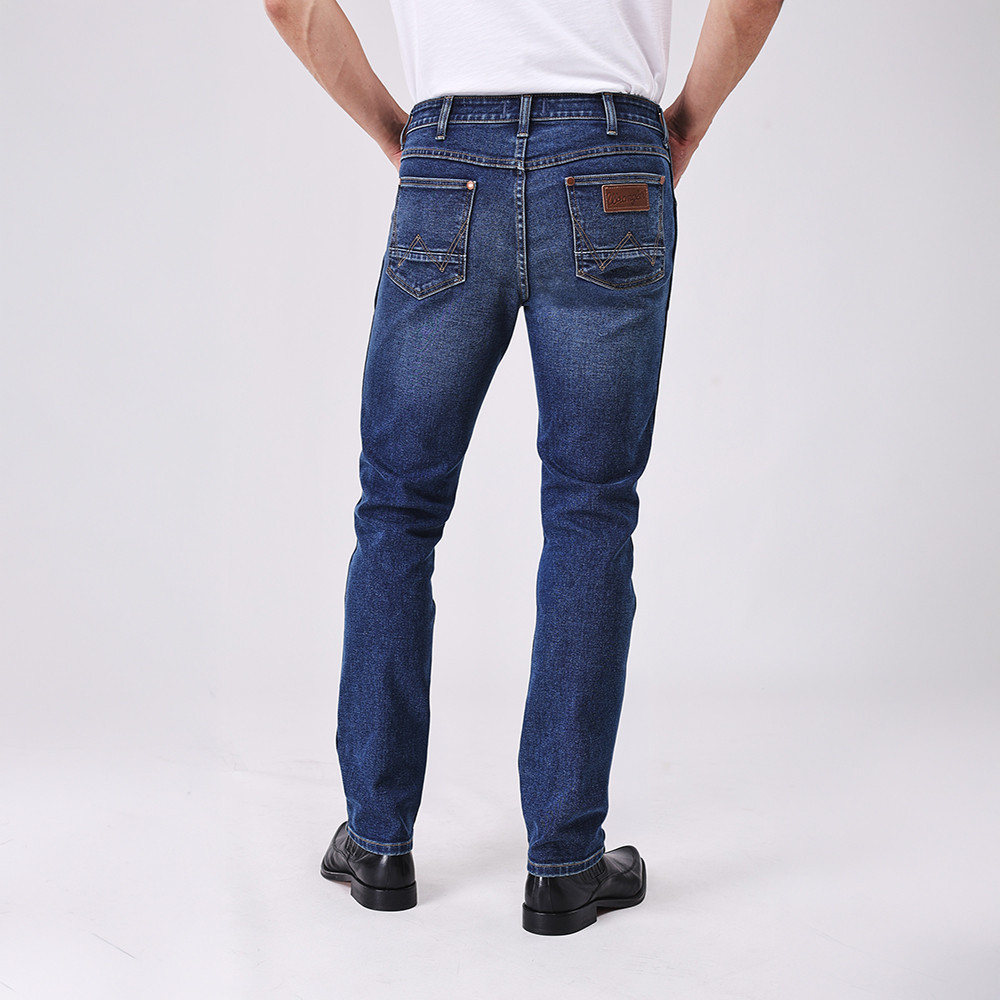 WRANGLER جينز رجالي Beyond Indigo بخصر منخفض ضيق — صورة 3