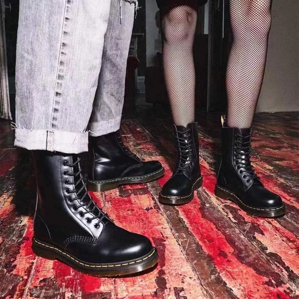 พร้อมสต็อก Dr.Martin Boots 1490 Ten Holes Black Martin Boots22524001High-Top รองเท้าผู้หญิงรองเท้าหน