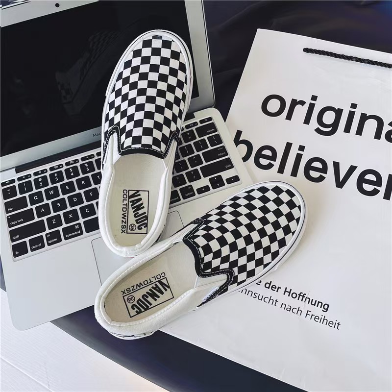 Slip-On (Classic) Checkerboard White รองเท้าผ้าใบแบบสวม ลำลอง ใส่ได้ทั้งชาย/หญิง ขนาด 36-45