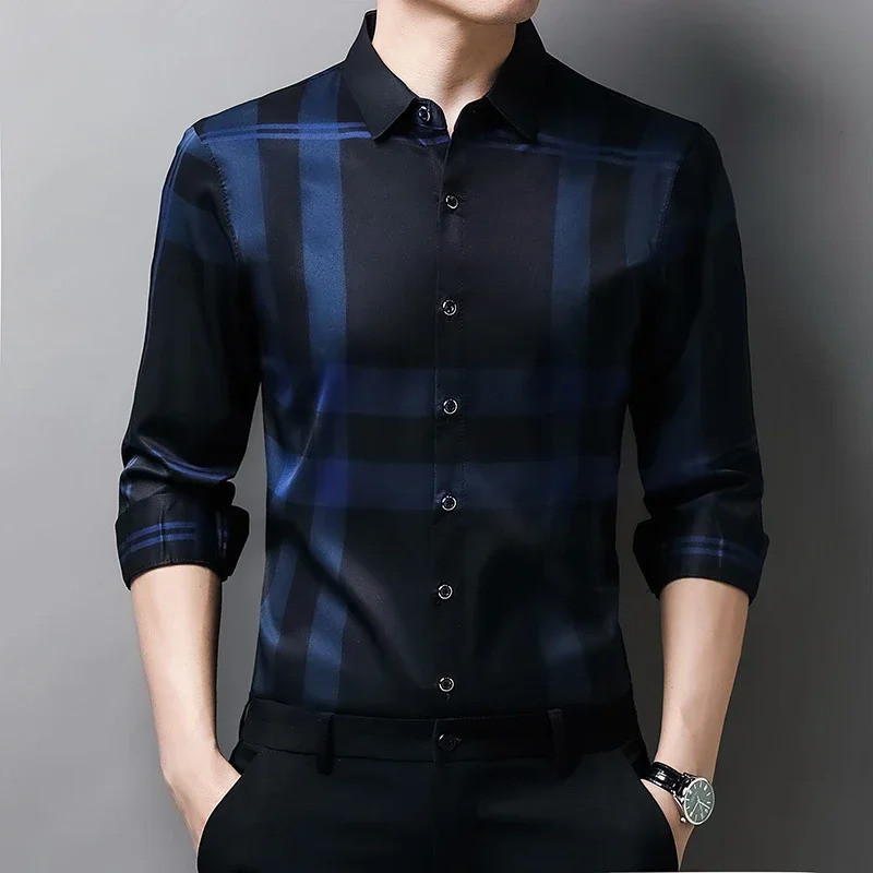 เสื้อเชิ้ตลายแขนยาวสำหรับผู้ชาย ทันสมัย และออกแบบมาเพื่อป้องกันริ้วรอย