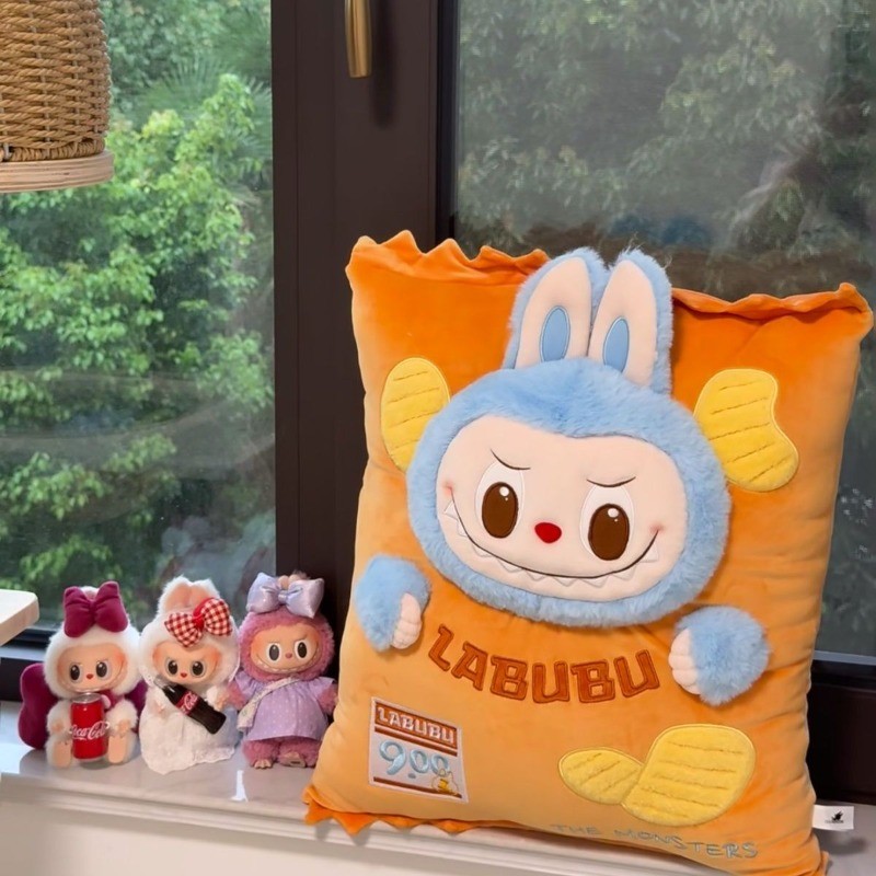 น่ารัก labubu รสแปลกมันฝรั่งทอด labu หมอนตุ๊กตาของขวัญวันเกิดวันวาเลนไทน์ Super Soft