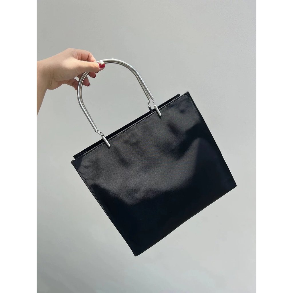 กระเป๋าถือกระเป๋า PRADA PRADA