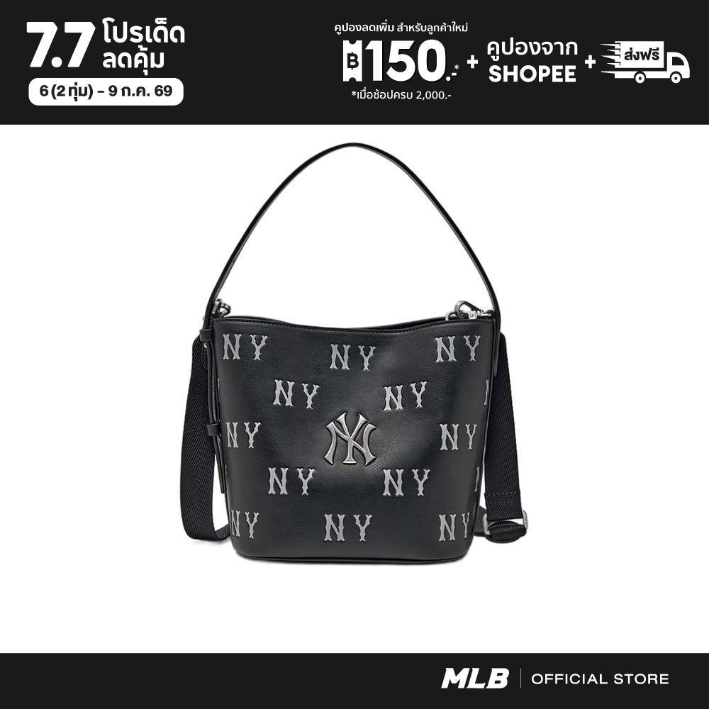 MLB กระเป๋าทรงบัคเก็ต ยูนิเซ็กซ์ Classic Monogram Embo Bucket Bag รุ่น 3ABMME16N 50BKS สีดำ