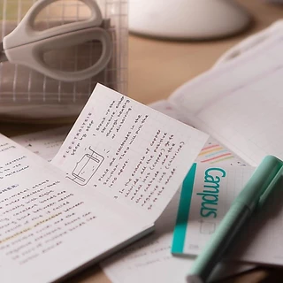 Campus Sticky Notes กระดาษโน้ตมีกาว กระดาษโน้ตออกแบบมาเพื่อเพิ่มพื้นที่ในการจด พับเก็บได้ เนื้อกระดาษดีมาก