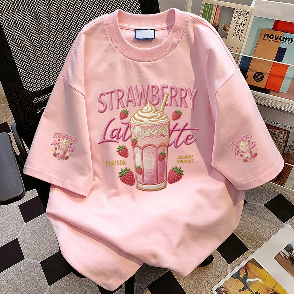 (Latte Themed T-shirt) เสื้อยืดโอเวอร์ไซซ์ผู้หญิง ผ้านุ่มหนา แฟชั่นสไตล์เกาหลี [งานเกรดพรีเมียม งานเกรด A]