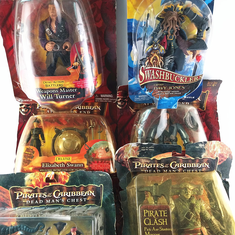 IZZLE Dis Ni Pirates Of The Caribbean Pirates Of The Caribbean Action Figure Set