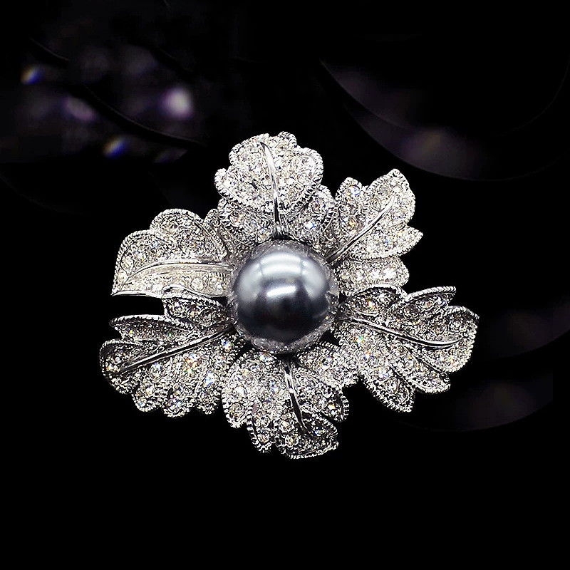 เข็มกลัดเพชรดอกไม้เต็มใบ ออกแบบหรูหรา สำหรับผู้หญิง ประกายแพรวาที่เหมาะกับทุกกิจกรรม