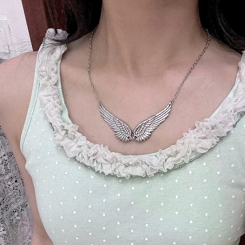 จี้สร้อยคอกลีบปีกนางฟ้า แบบวินเทจ กะทัดรอน่าสวมใส่ เครื่องประดับสำหรับงานแต่งงานหรือเป็นของขวัญ