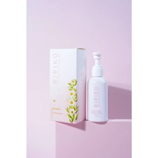 RIRIKO GENTLE BALANCING FEMININE WASH ทำความสะอาดทุกวันด้วยส่วนผสมจากธรรมชาติเพื่อดูแลบริเวณจุดซ่อนเร้นที่บอบบาง