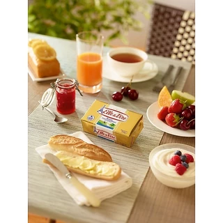 [Best Deal] Elle & Vire Butter เอเล่แอนด์เวียร์ เนยแท้ กูเม่บัตเตอร์ รสเค็ม 200 กรัม